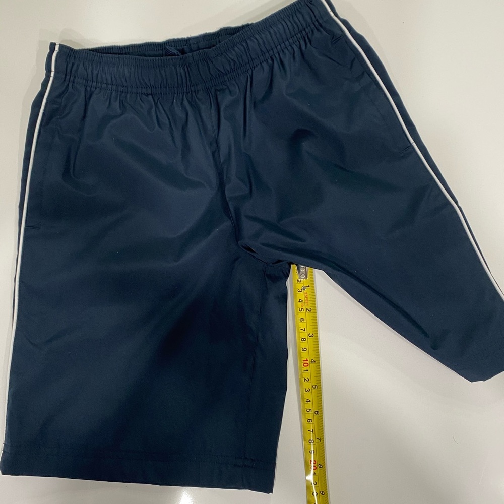 Lands’ End blue swimming trunk NWOT. Boy’s medium.